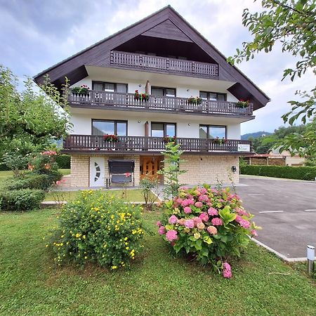 Apartment Petek Блед Екстериор снимка